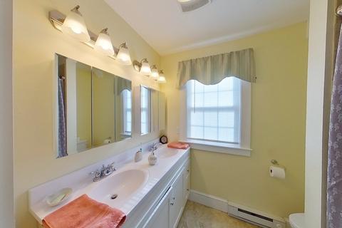 12 Maple Ave, Fairhaven, MA 02719 photo 19