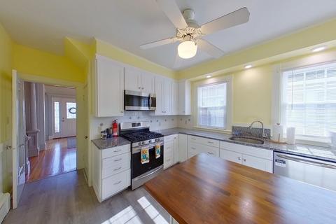 12 Maple Ave, Fairhaven, MA 02719 photo 14