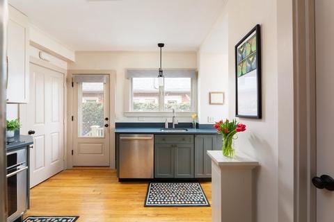 6 Jenness Rd, Brookline, MA 02446 photo 10