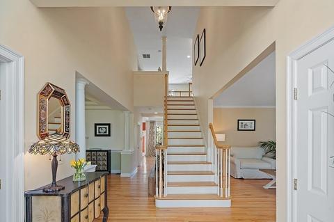 1 Stacys Way, Acton, MA 01720 photo 4