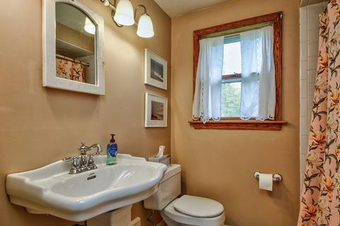 32 Bailey St, Worcester, MA 01602 photo 17