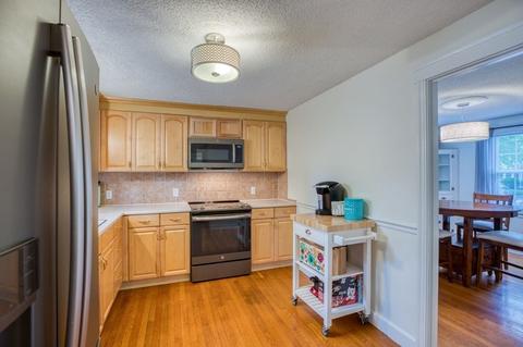 127 Harmon Ave, Springfield, MA 01118 photo 11