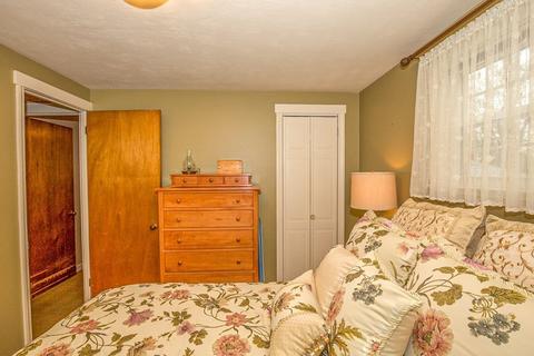 67 Plumtree Cir, Springfield, MA 01118 photo 14