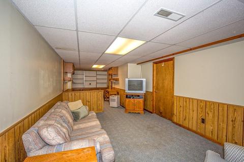 67 Plumtree Cir, Springfield, MA 01118 photo 16