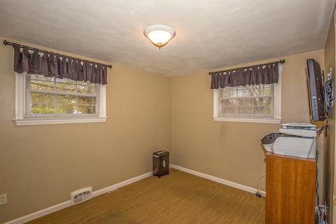 67 Plumtree Cir, Springfield, MA 01118 photo 12