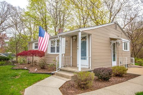 67 Plumtree Cir, Springfield, MA 01118 photo 2