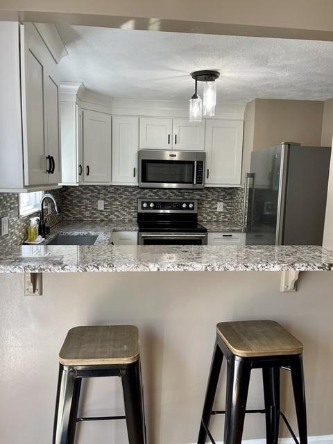 16 Beech St, Reading, MA 01867 photo 2