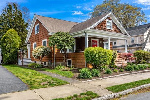 355 Rochester St, Fall River, MA 02720 photo 3