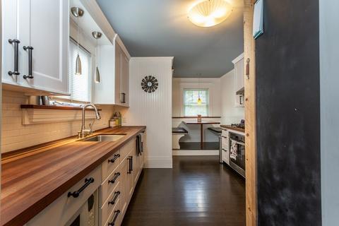 355 Rochester St, Fall River, MA 02720 photo 17