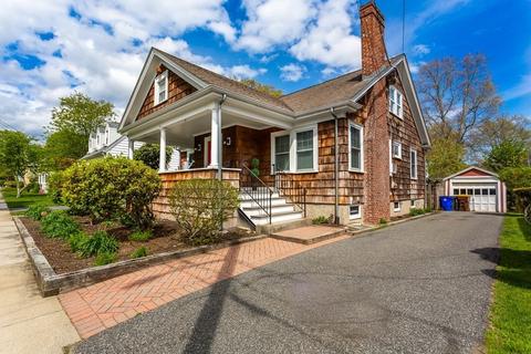 355 Rochester St, Fall River, MA 02720 photo 2