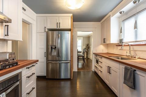 355 Rochester St, Fall River, MA 02720 photo 15