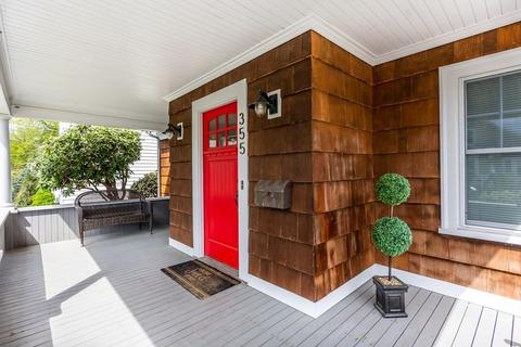 355 Rochester St, Fall River, MA 02720 photo 4