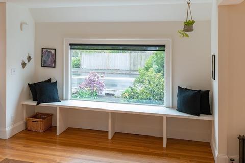 5 Tedesco St, Marblehead, MA 01945 photo 5