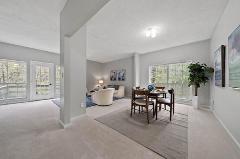 8 Balcom Dr, Foxboro, MA 02035 photo 5