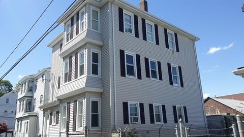 18 Augustus St, Fall River, MA 02721 photo 2