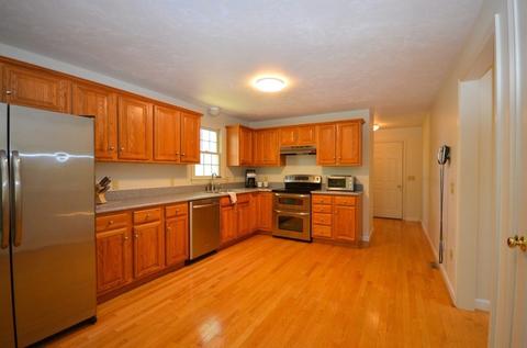 68 Highland View Dr, Sutton, MA 01590 photo 9