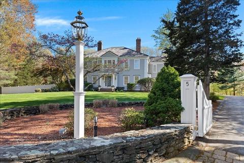 5 Huckleberry Hill Ln, Hingham, MA 02043 photo 1