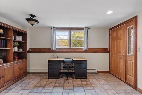 8 Jonathan Ln, Townsend, MA 01474 photo 7