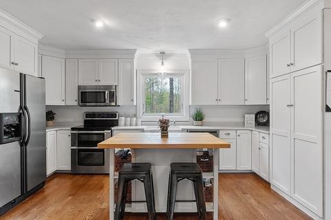 8 Jonathan Ln, Townsend, MA 01474 photo 14