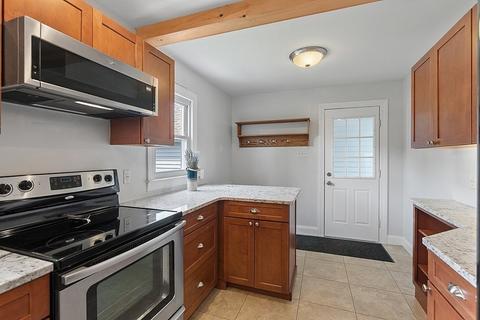 20 Acushnet Ave, Worcester, MA 01606 photo 7