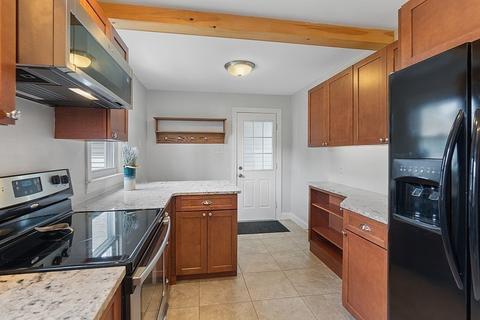 20 Acushnet Ave, Worcester, MA 01606 photo 6