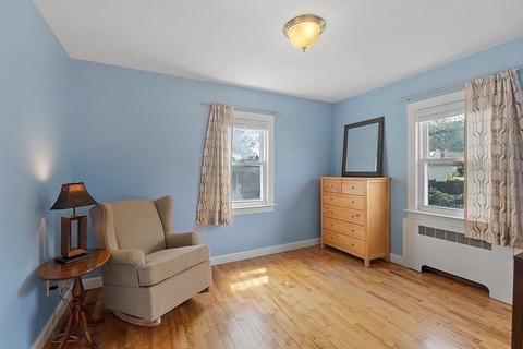 20 Acushnet Ave, Worcester, MA 01606 photo 13