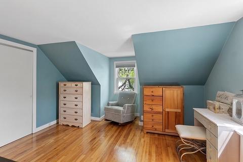 20 Acushnet Ave, Worcester, MA 01606 photo 21