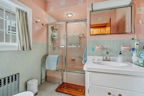 138 Oliver St, Fall River, MA 02724 photo 7