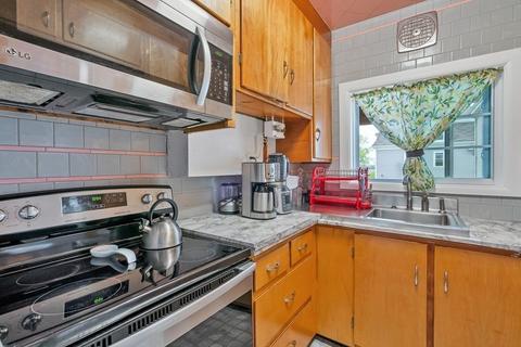 138 Oliver St, Fall River, MA 02724 photo 6