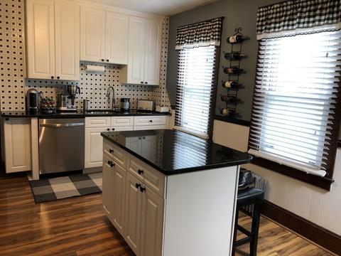 23 Acton St, Springfield, MA 01151 photo 4