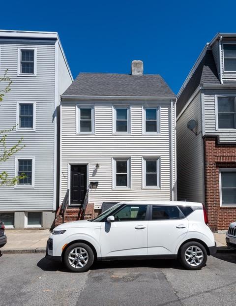 548 E 3rd St, Boston, MA 02127 photo 1