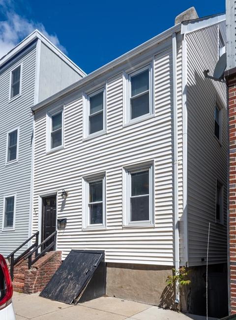 548 E 3rd St, Boston, MA 02127 photo 2
