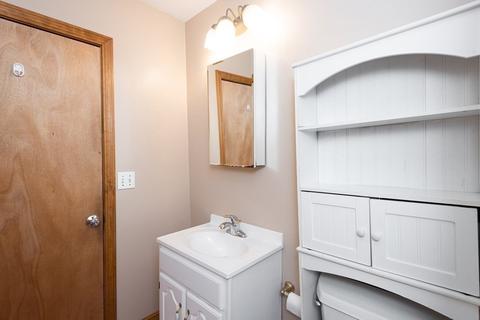 548 E 3rd St, Boston, MA 02127 photo 15