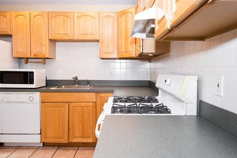 548 E 3rd St, Boston, MA 02127 photo 11