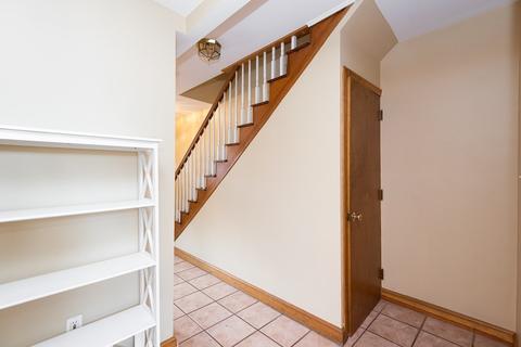 548 E 3rd St, Boston, MA 02127 photo 13