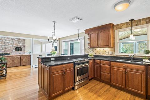 5 Windemere Dr, Andover, MA 01810 photo 5
