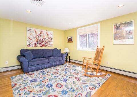 11 Hewitt Cir, Needham, MA 02494 photo 9