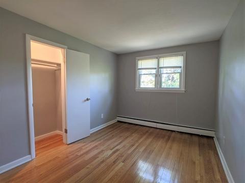 123 Garvey Dr, Springfield, MA 01109 photo 16