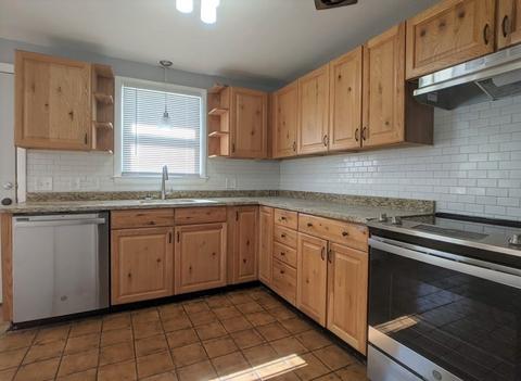 123 Garvey Dr, Springfield, MA 01109 photo 6