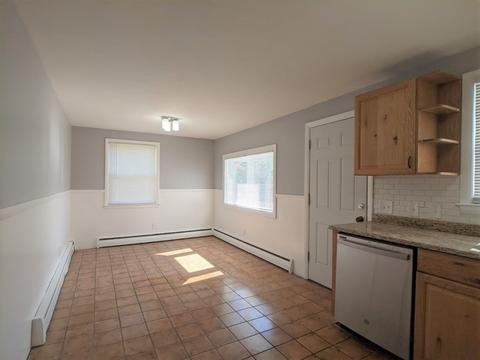 123 Garvey Dr, Springfield, MA 01109 photo 7