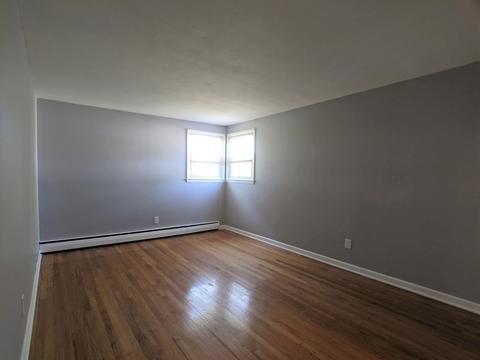 123 Garvey Dr, Springfield, MA 01109 photo 18
