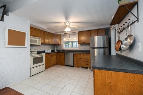 16 Exeter Rd, Beverly, MA 01915 photo 12