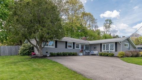 16 Exeter Rd, Beverly, MA 01915 photo 2