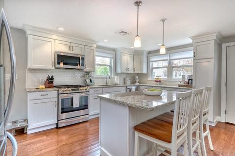 108 Crane St, Dedham, MA 02026 photo 3