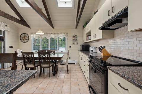 12 Windsor Rd, Stoneham, MA 02180 photo 12