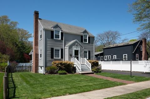 12 Windsor Rd, Stoneham, MA 02180 photo 1
