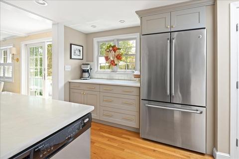 3 Sycamore Ln, Hingham, MA 02043 photo 7