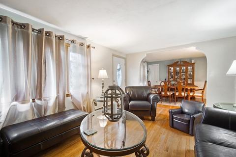 52 Irene St, Springfield, MA 01108 photo 8
