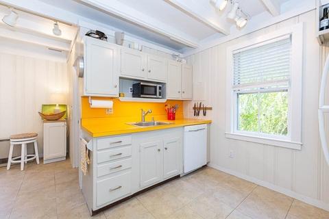 13 Vulcan St, Gloucester, MA 01930 photo 17