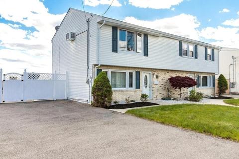 19 Venice Ave, Saugus, MA 01906 photo 4